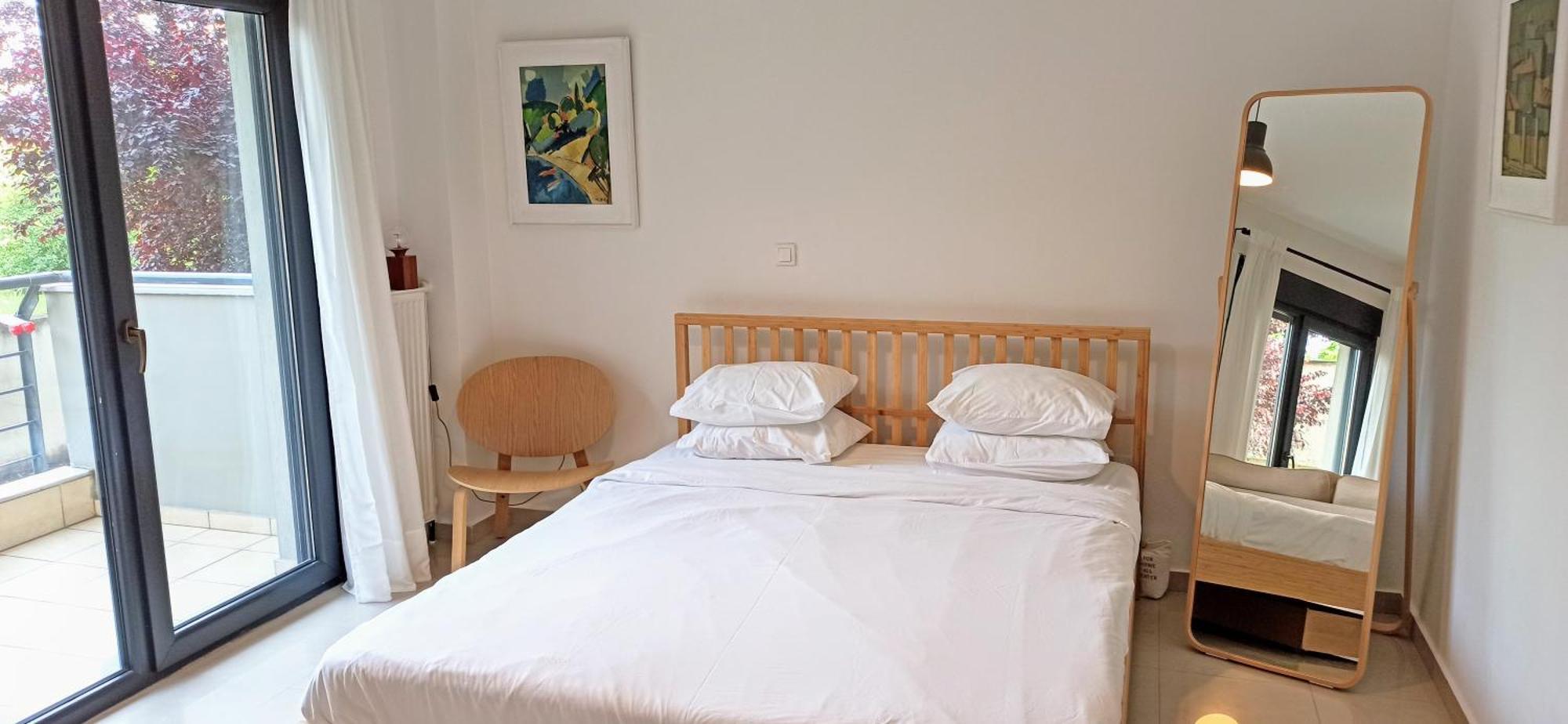 Grand Getaway Suite 300Mts From The Beach Peraía Eksteriør bilde