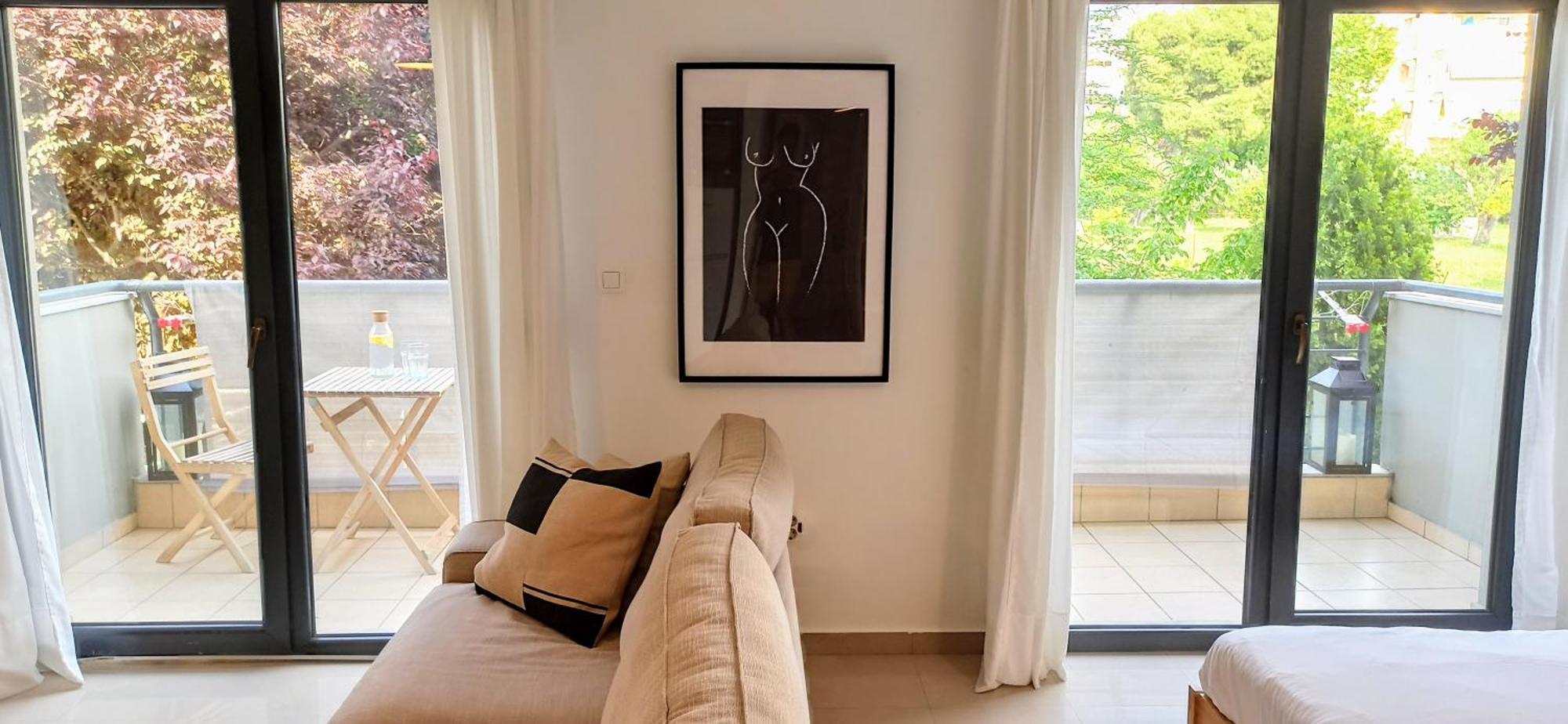 Grand Getaway Suite 300Mts From The Beach Peraía Eksteriør bilde